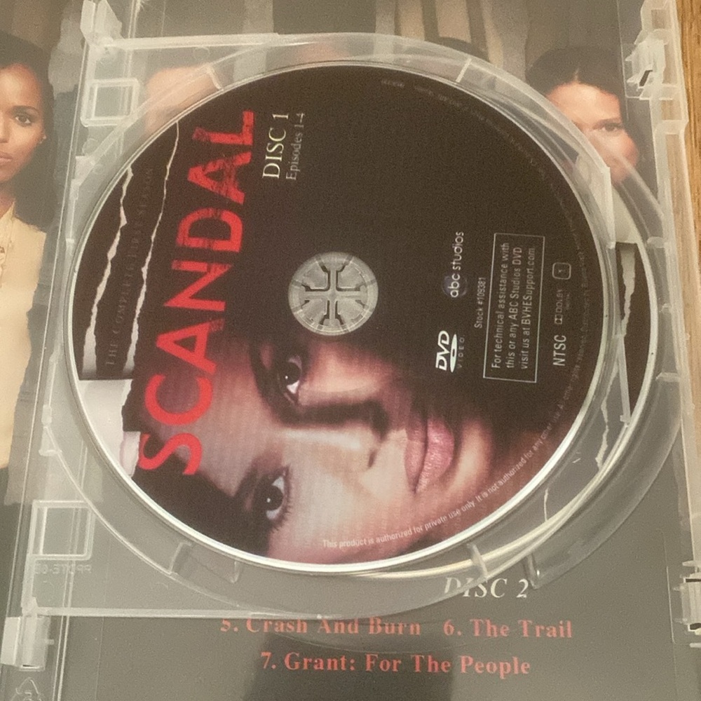 SCANDEL - Complete First Season - Picture 3 of 4